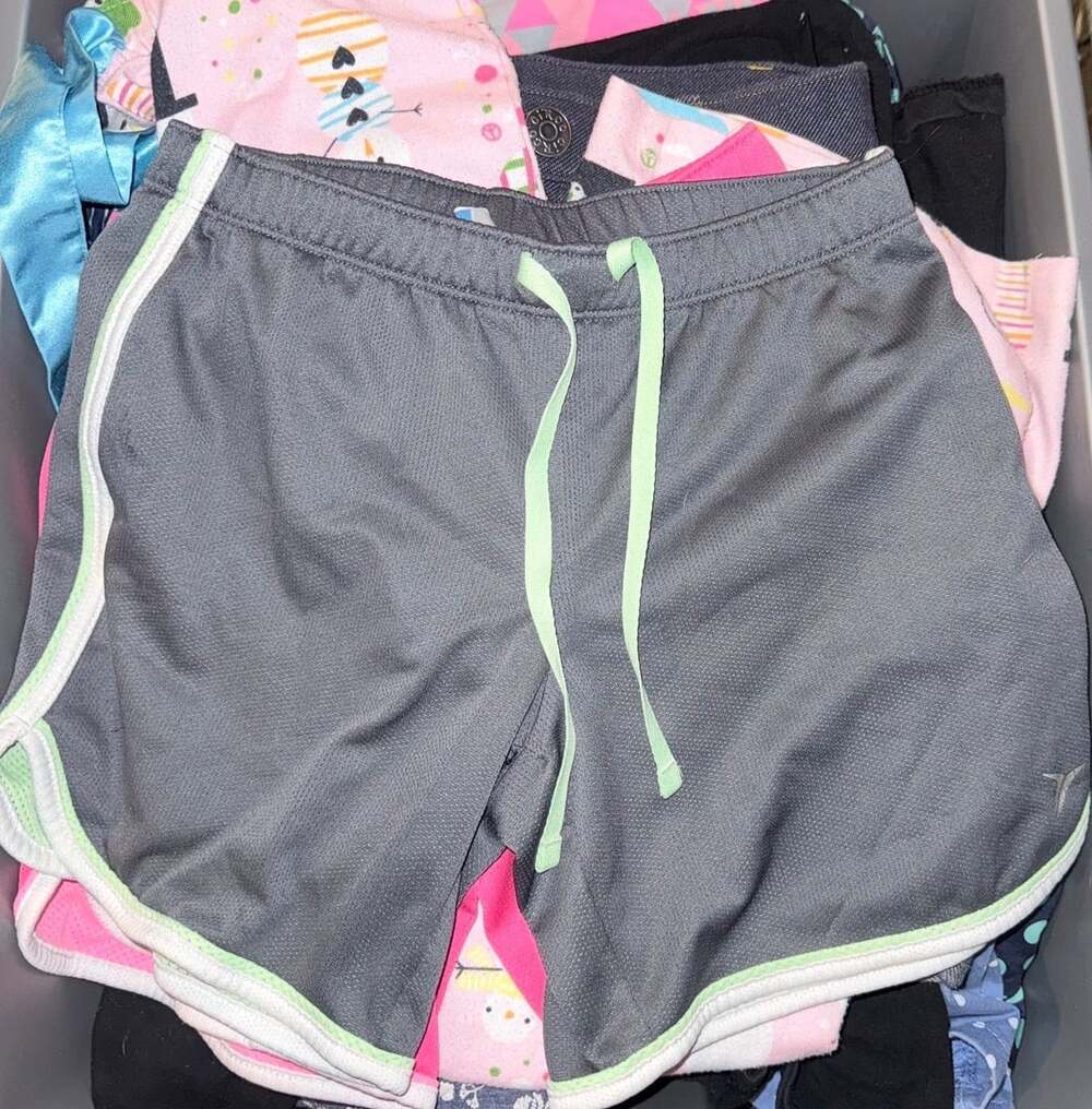 Old Navy Athletic Shorts Gray